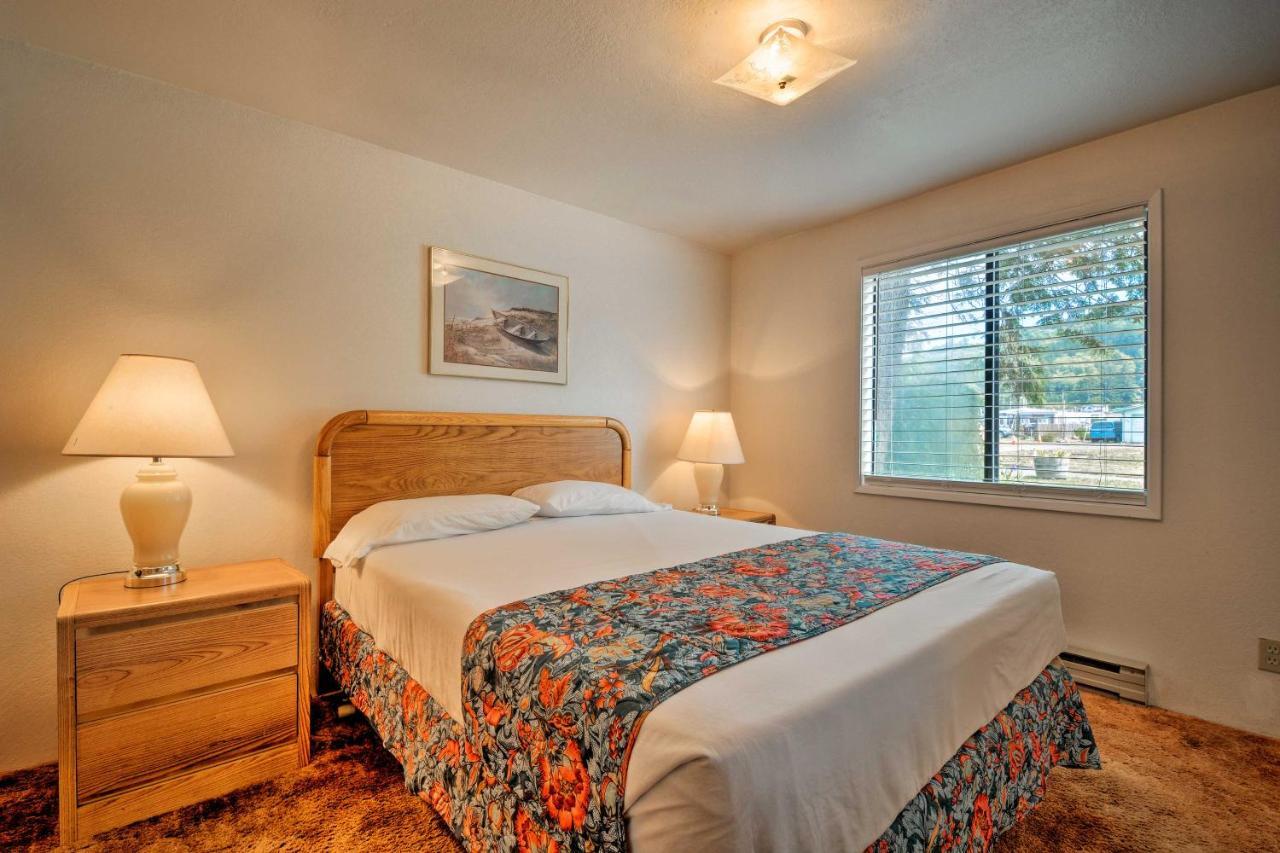 Smith River Vintage Cabin Oceanfront Deck And Views Bagian luar foto