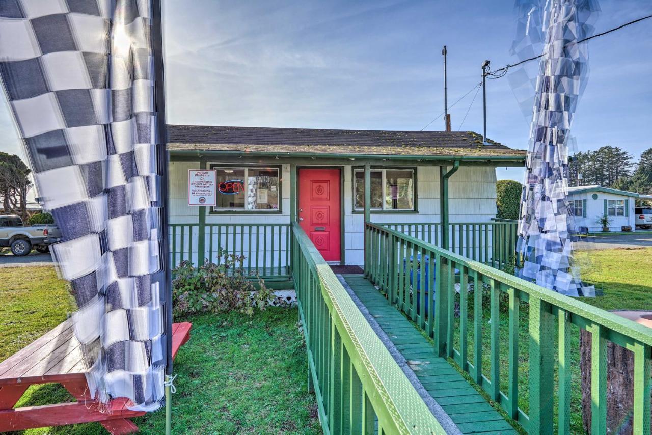 Smith River Vintage Cabin Oceanfront Deck And Views Bagian luar foto